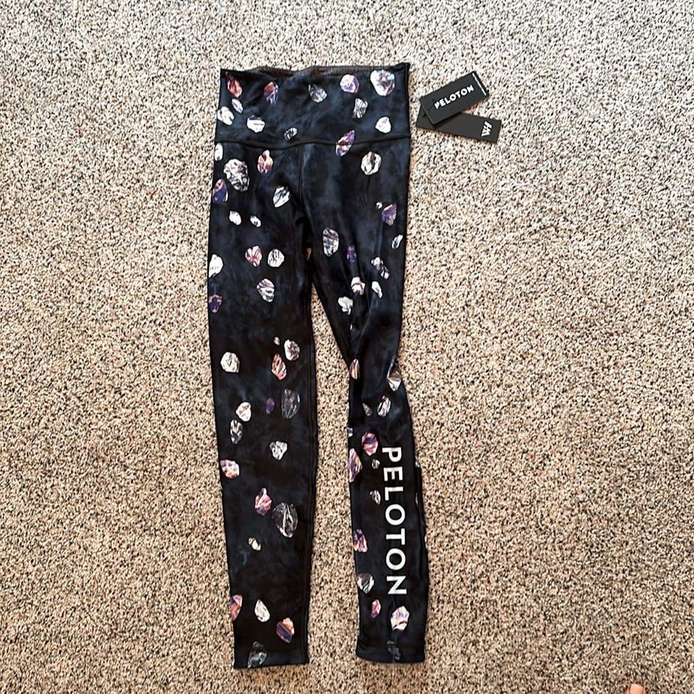 NWT Peloton WITH Women’s Reversible Leggings